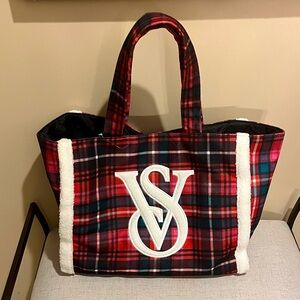 NWOT Victoria’s Secret Plaid & Fur Trim Tote